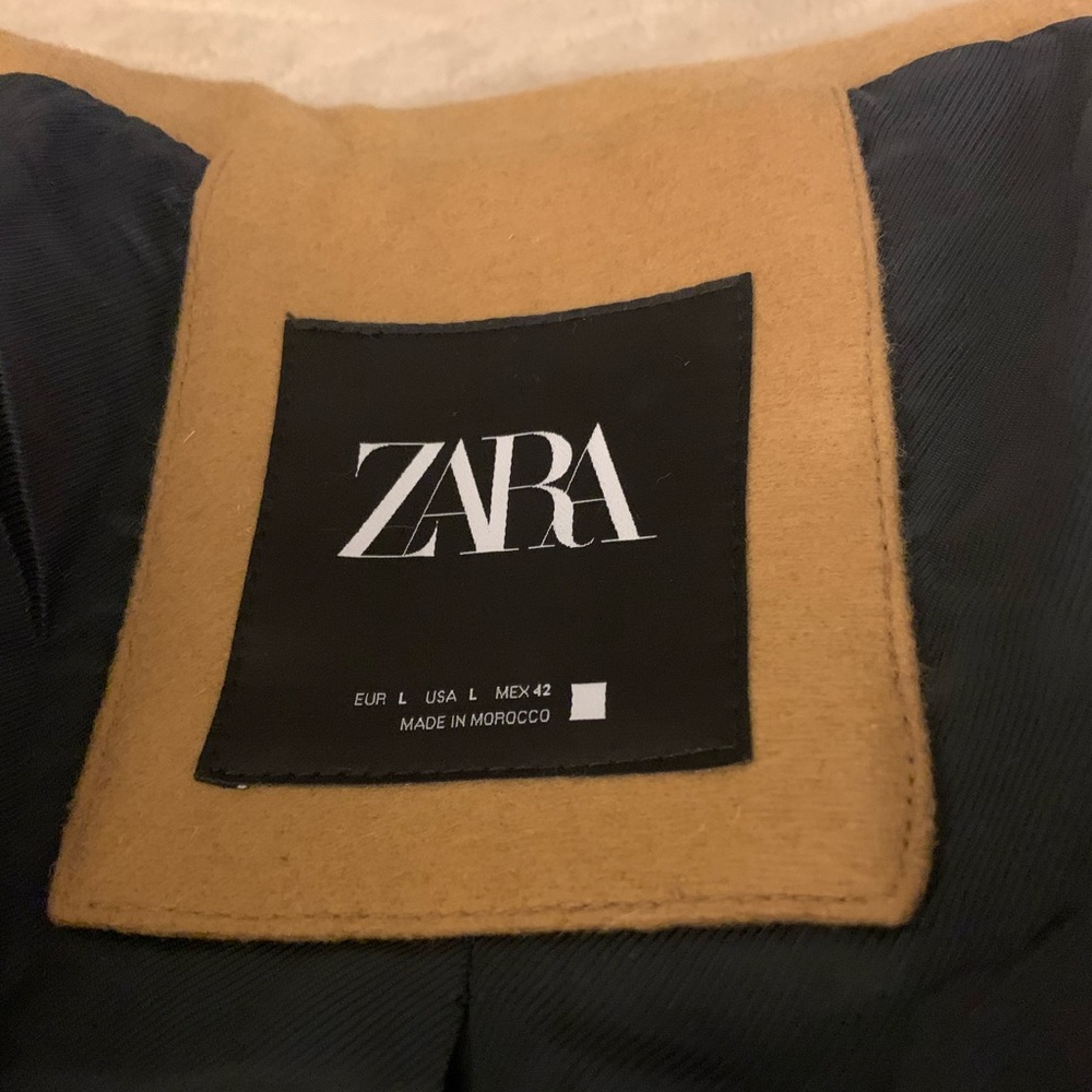 Coat - Picture 6 of 7